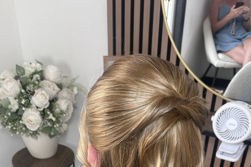 Flower Girl Curled Hair