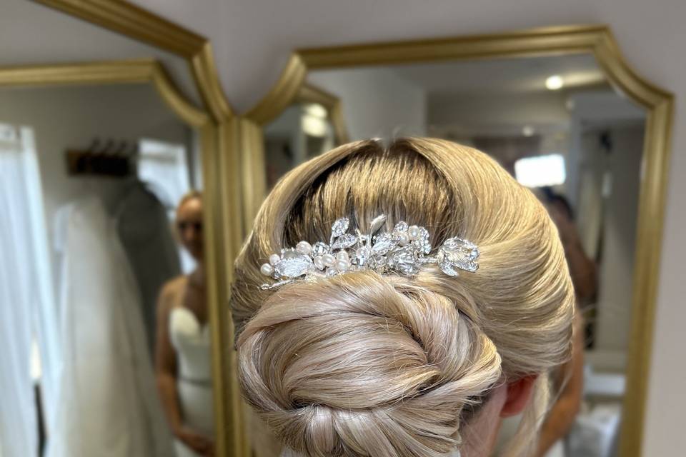 Bridal Low Twisted Bun