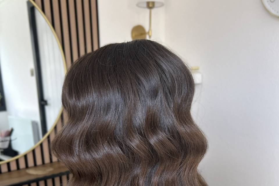 Hollywood Waves