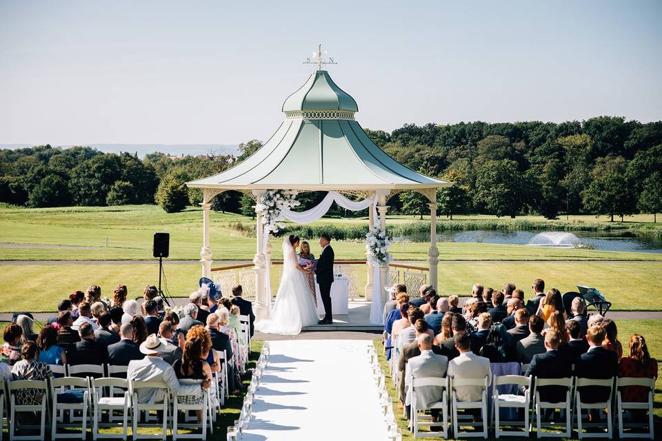 Outdoor ceremony at Carden