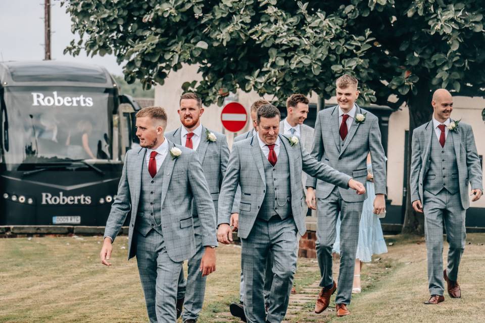 Groomsmen arrive