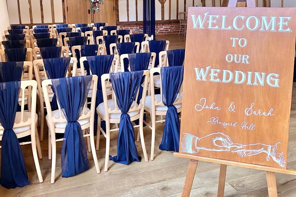 Aisle Decor