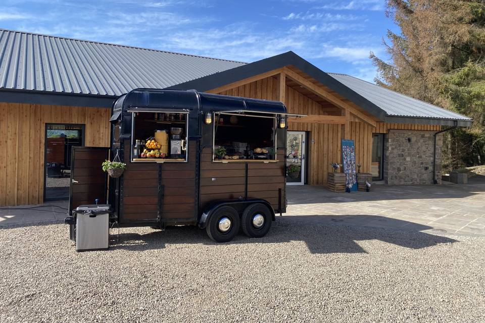 Stately Homes & Courtyards