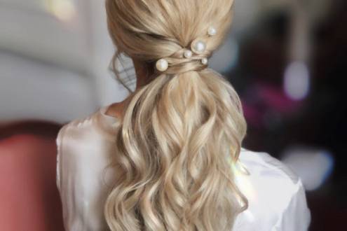 Bridal ponytail