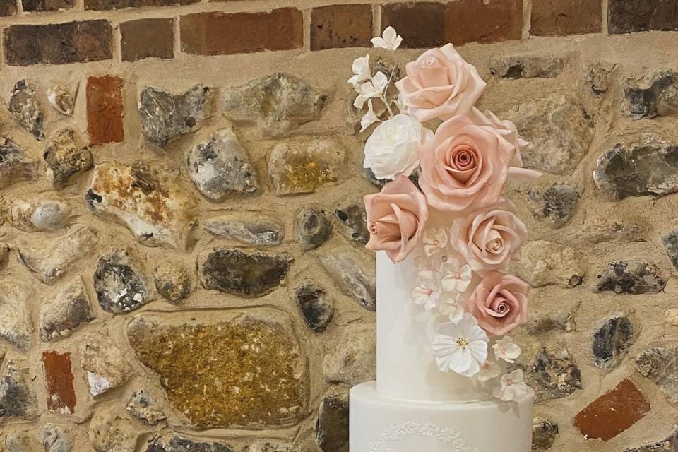 Sugar flowers wedding cake