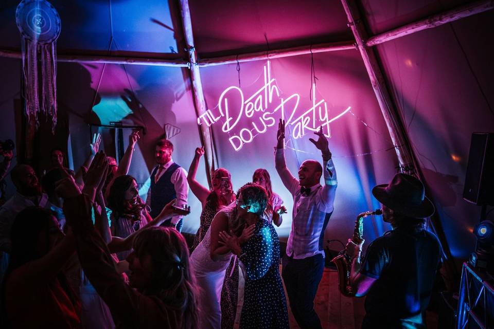 Tipi wedding sax and dj