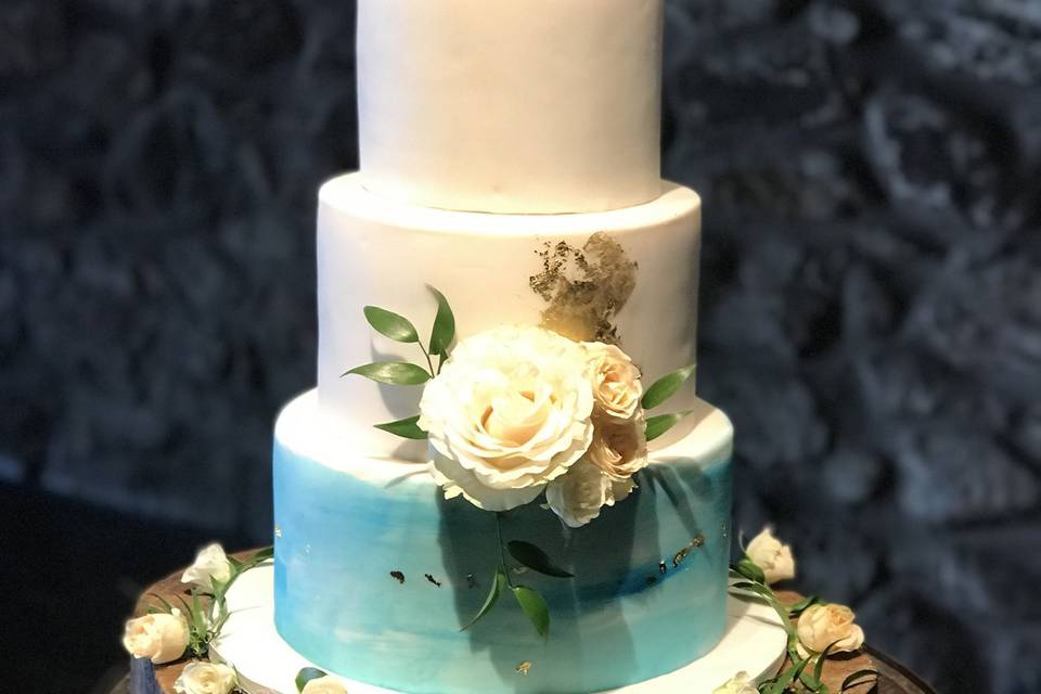 Elegant cake