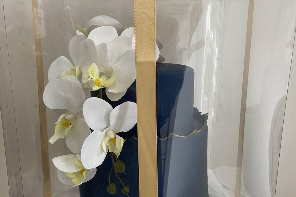 Navy blue Wedding cake in box