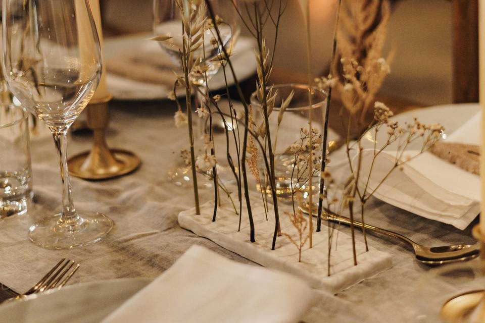 Rustic dinner table decor