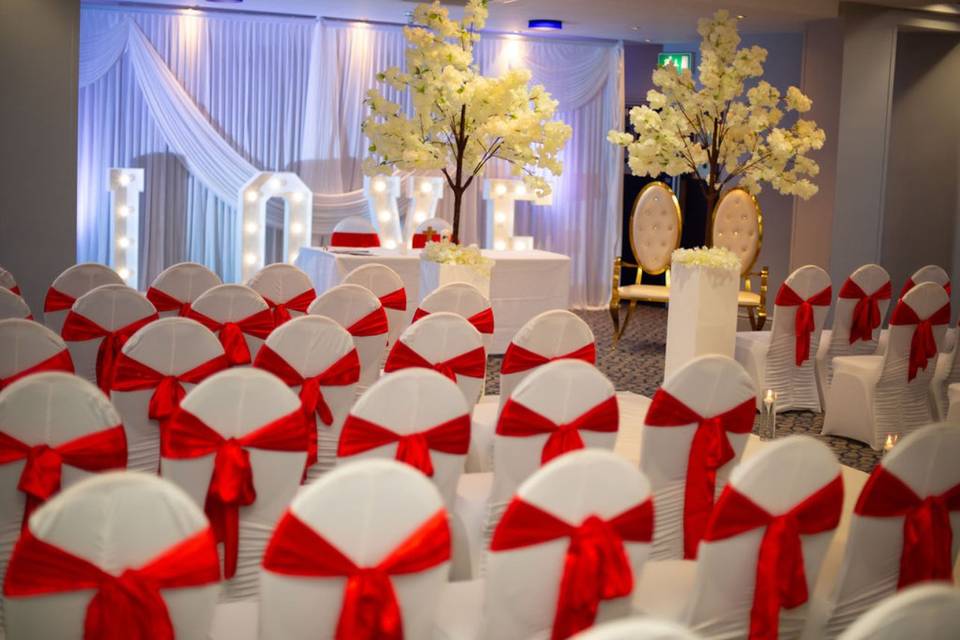 Red and white theme