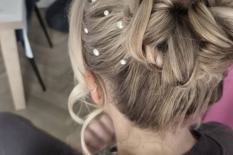 Textured bun and pearls