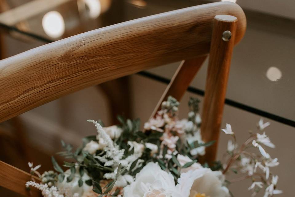 Late Spring wedding bouquet