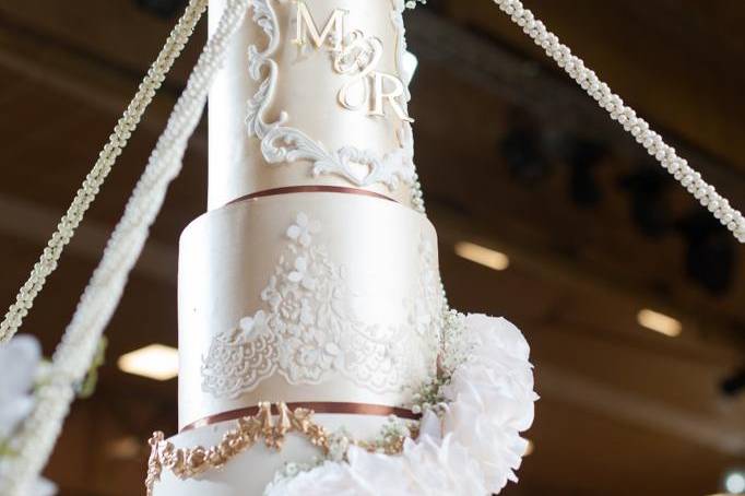 Floating wedding cake