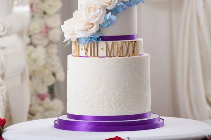 Cascading wedding cake