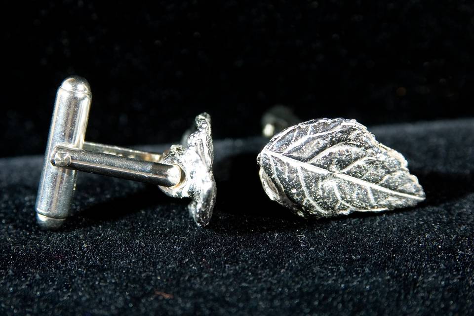 Leaf Cuff links