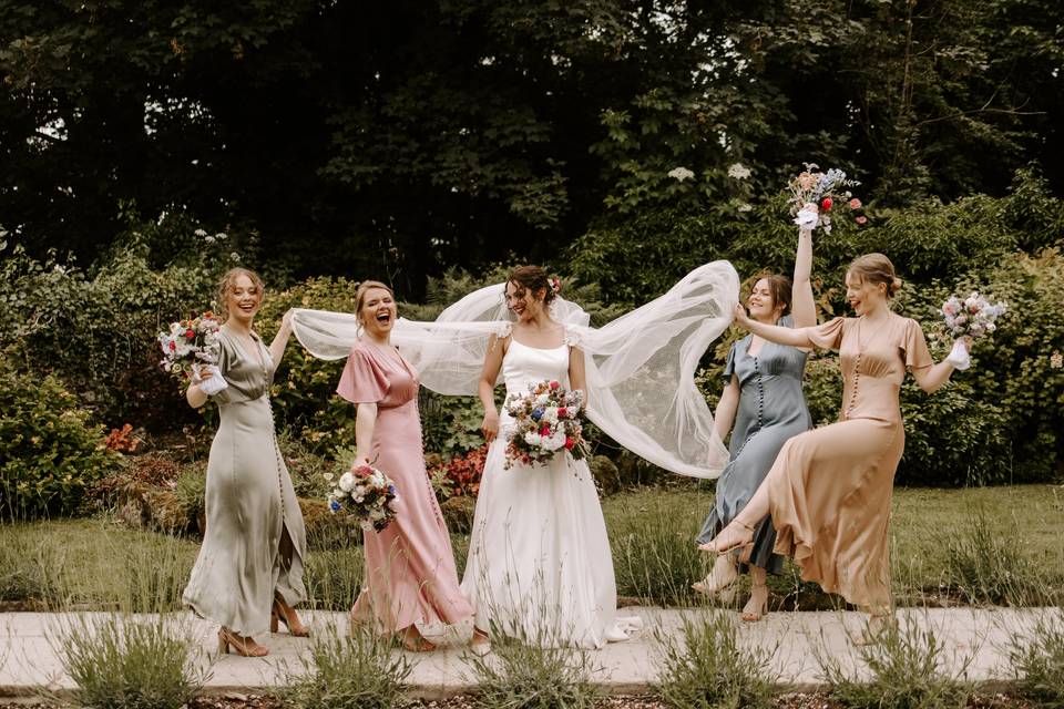 Bridesmaid Crew