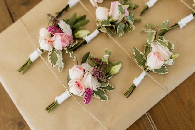 Buttonholes