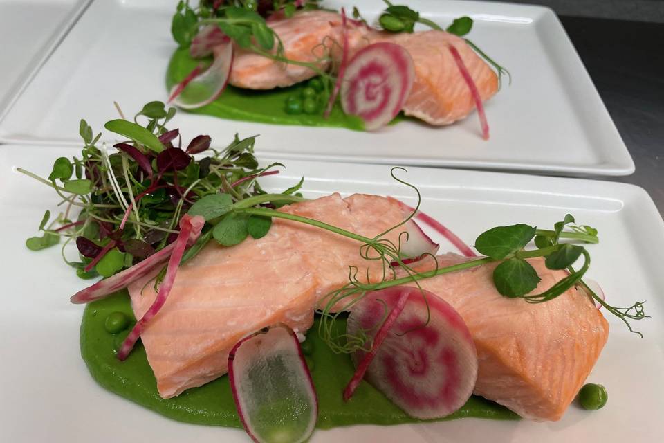 Salmon mi cuit, pea puree