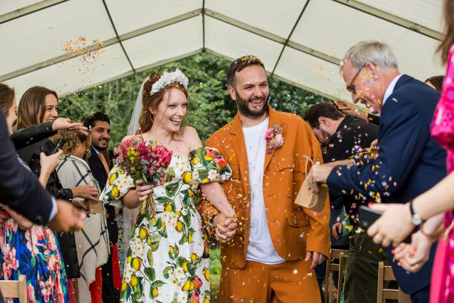 Colourful wedding, confetti