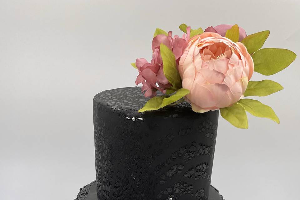 Black and Peony