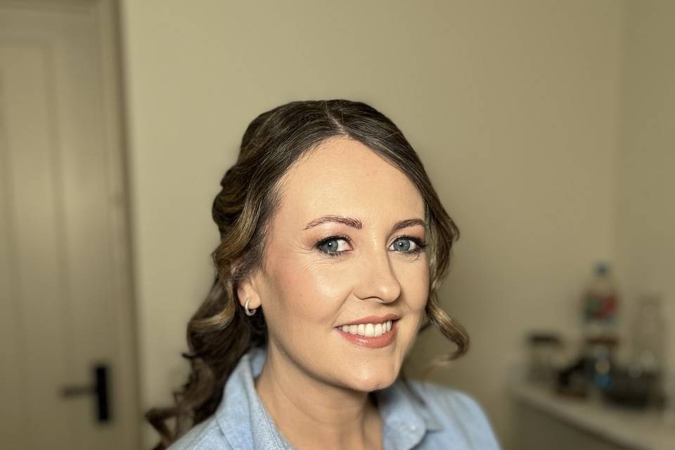 Wedding guest makeup