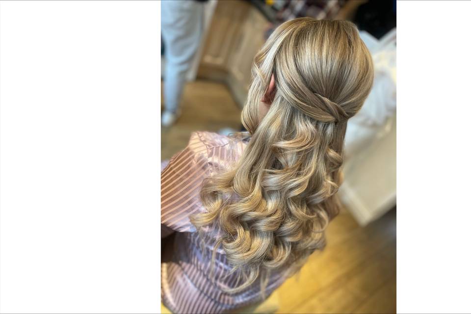 Bridesmaid hair