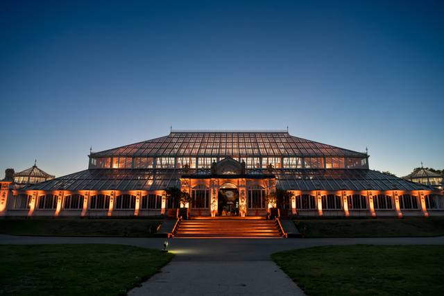 Breathtaking Glasshouse