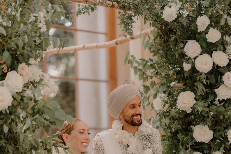 Ceremonies amongst the flowers