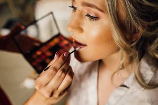 Louise Brownlees Make Up Artist