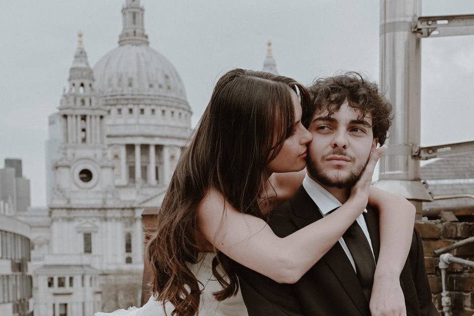 Couple by st pauls