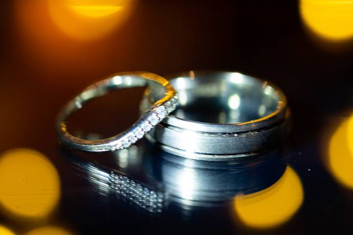 Wedding rings bokeh