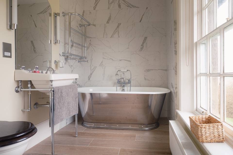 Bath for lighthouse bedroom