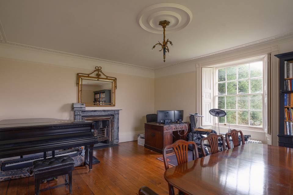 Music room (1)