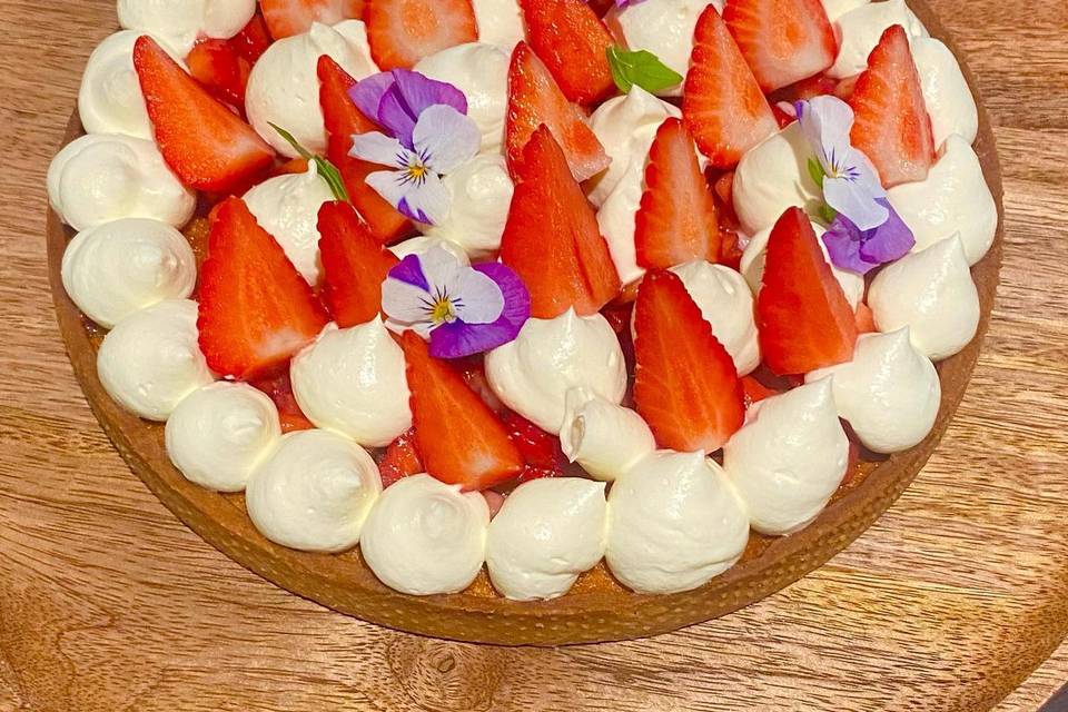 Sable Breton and strawberries