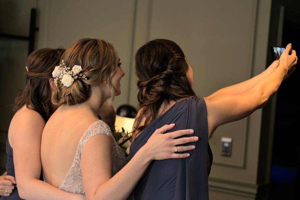 Bride bridesmaids hair