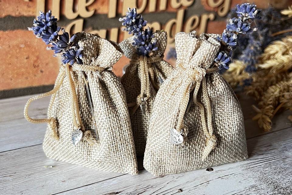 We can also add lavender stems