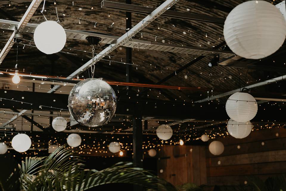 DISCO BALL