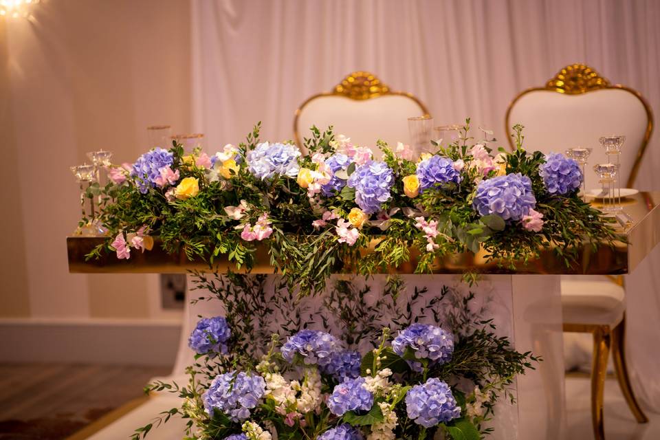 Sweetheart table