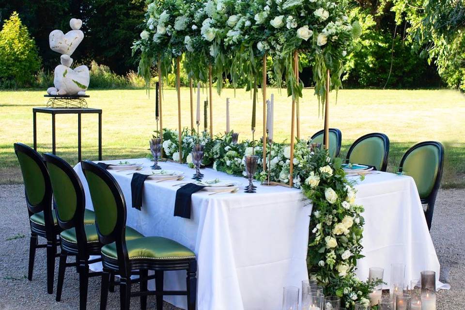 Outdoor tablescape