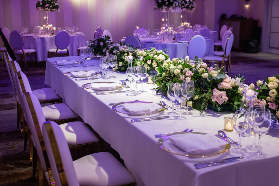 Top table arrangement