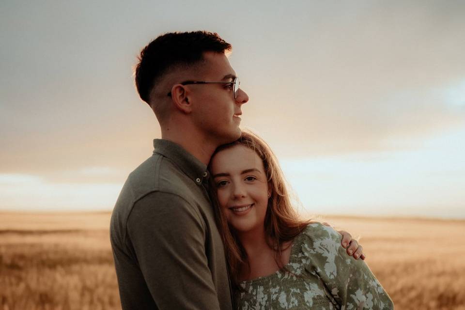 Engagement photoshoot at the golden hour