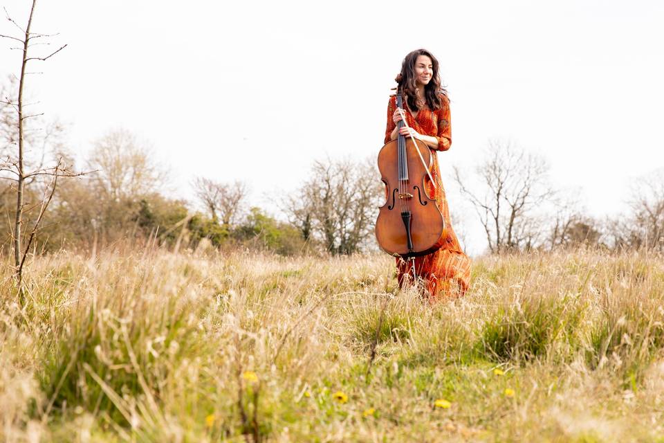 Lucinda Skinner - Solo Cellist