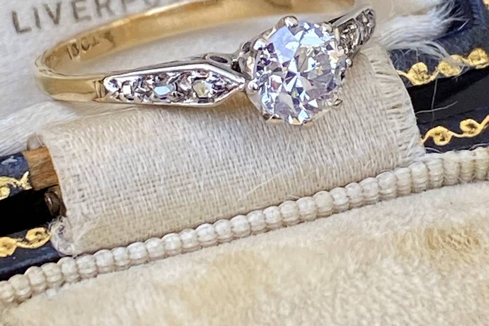 Art Deco Engagement Ring