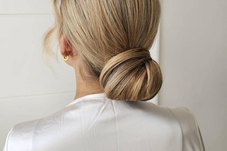 Low bridal bun