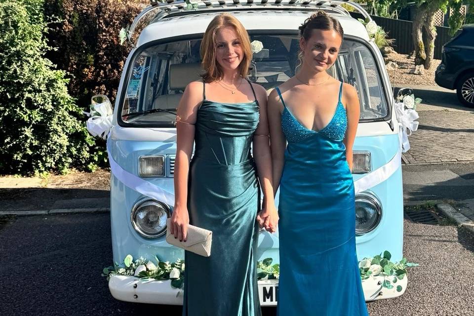 Prom Queens