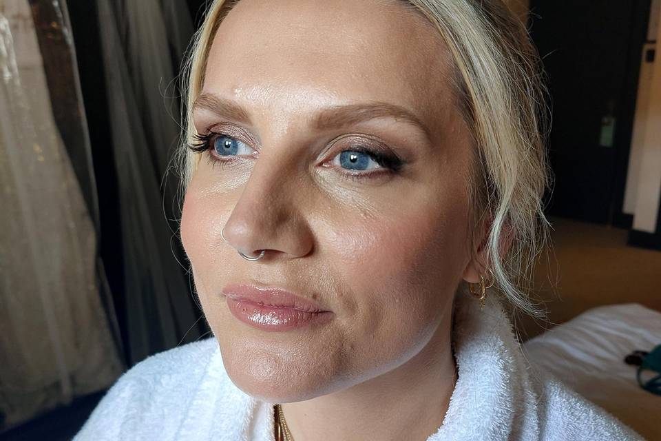 Soft glam bridal makeup