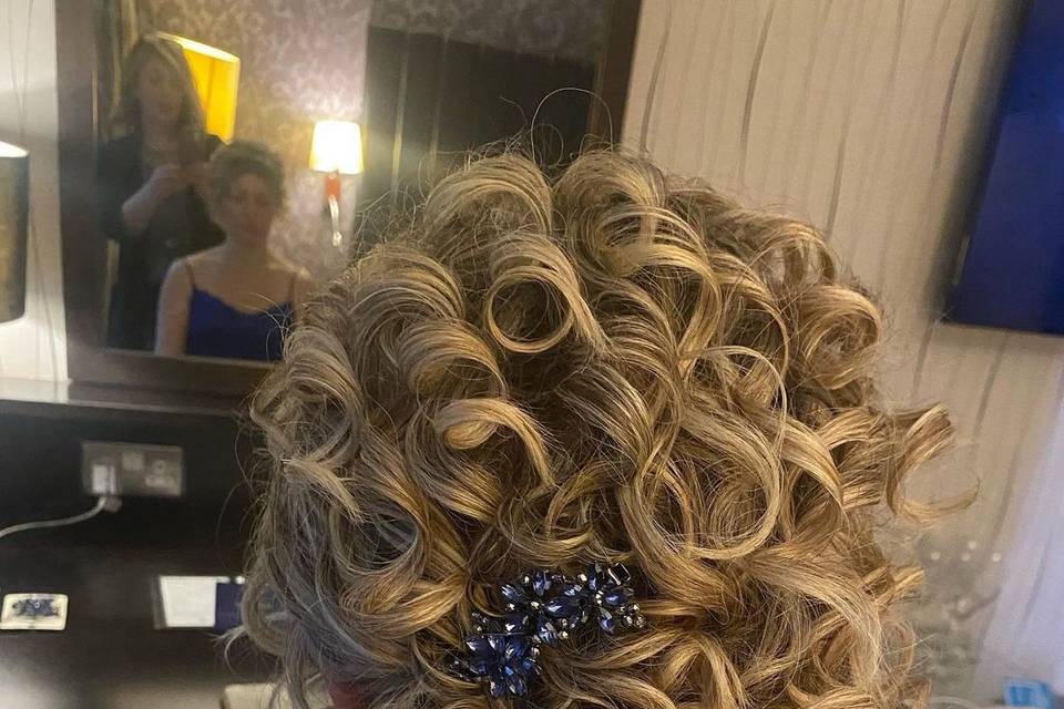 Curly hair updo