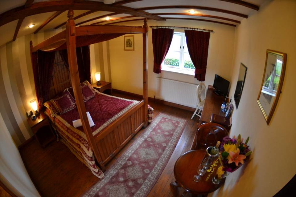 The Royal Arms Hotel