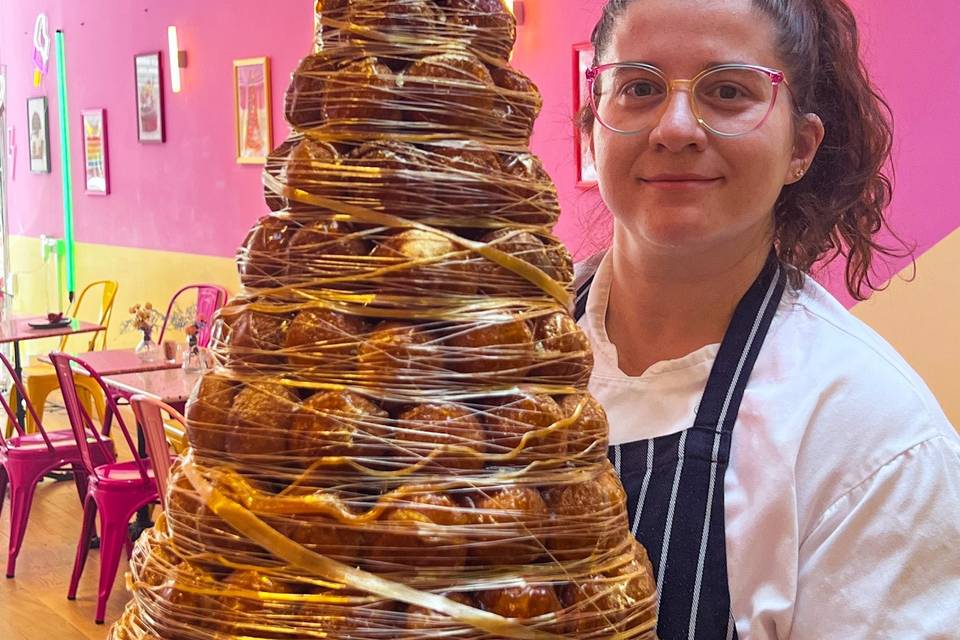 A croquembouche just made