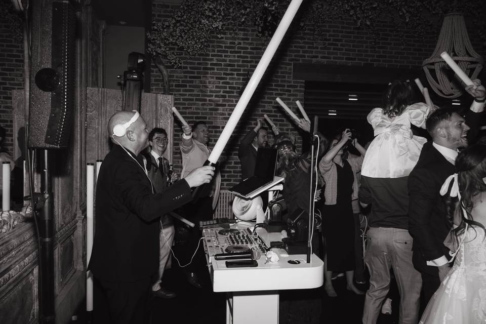 Dj Jon Lowe